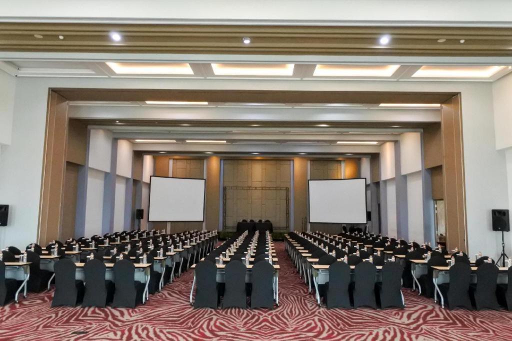 ฟ็อกซ์ ไลต์ โฮเต็ล เมโทร อินดะฮ์ - บันดุง Hotel ภายนอก รูปภาพ