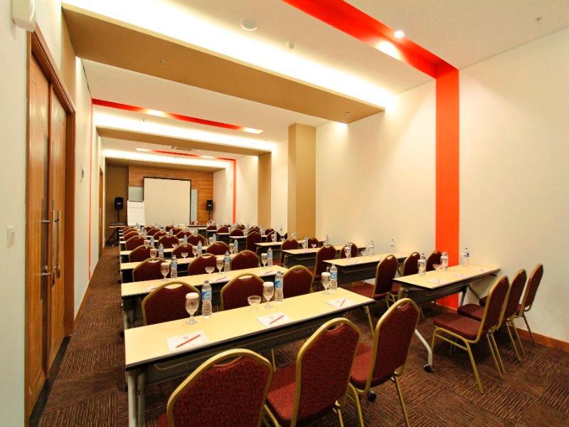 ฟ็อกซ์ ไลต์ โฮเต็ล เมโทร อินดะฮ์ - บันดุง Hotel ภายนอก รูปภาพ