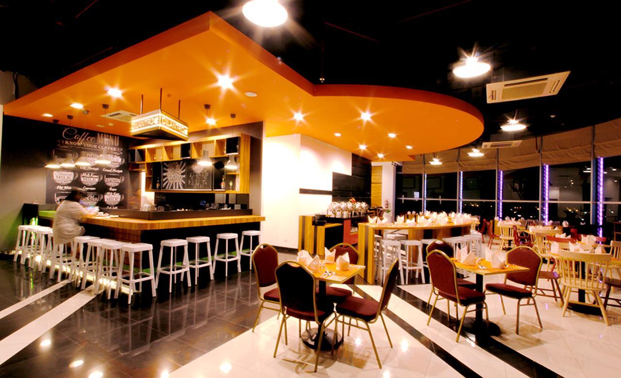 ฟ็อกซ์ ไลต์ โฮเต็ล เมโทร อินดะฮ์ - บันดุง Hotel ภายนอก รูปภาพ