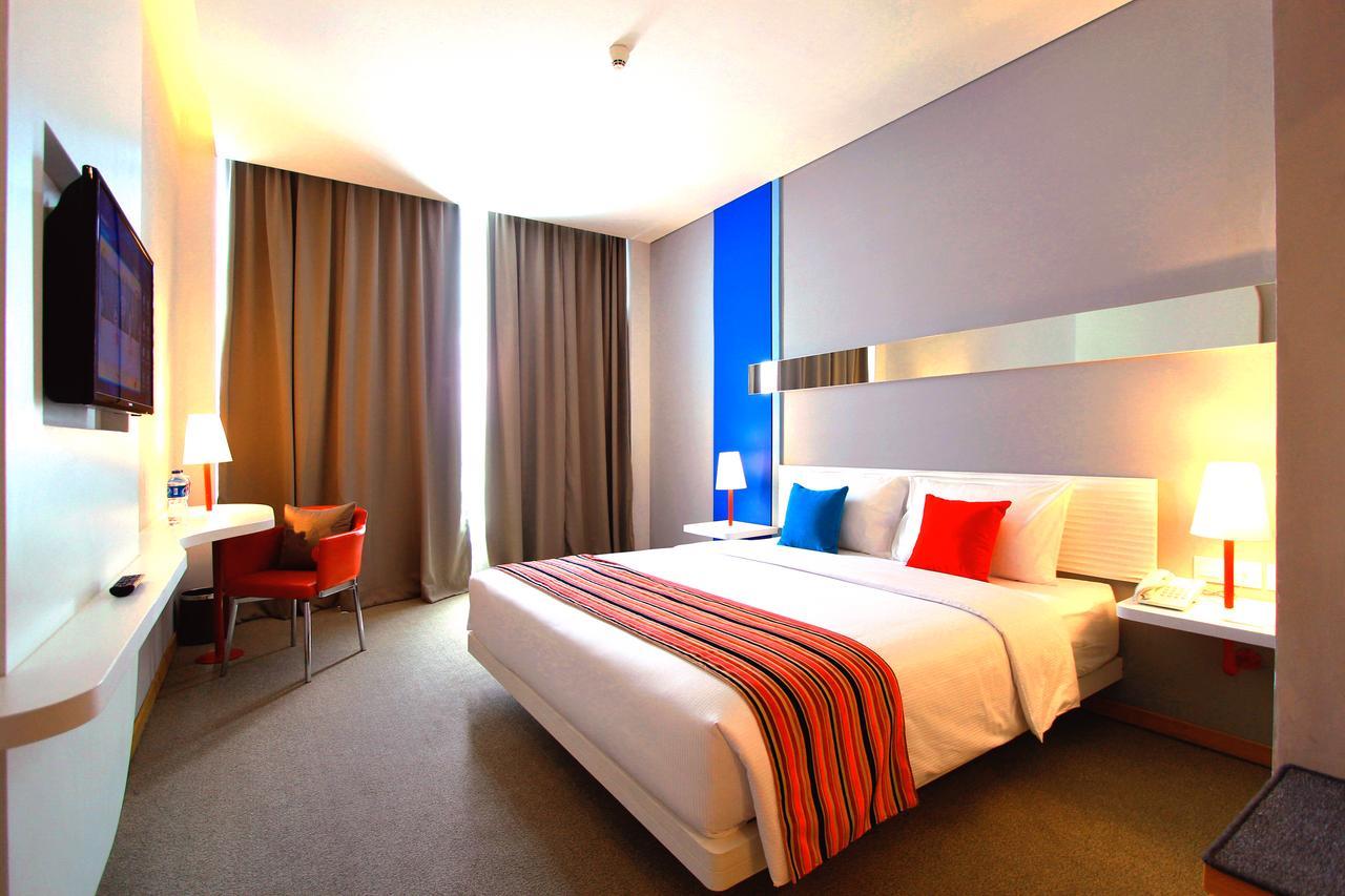 ฟ็อกซ์ ไลต์ โฮเต็ล เมโทร อินดะฮ์ - บันดุง Hotel ภายนอก รูปภาพ