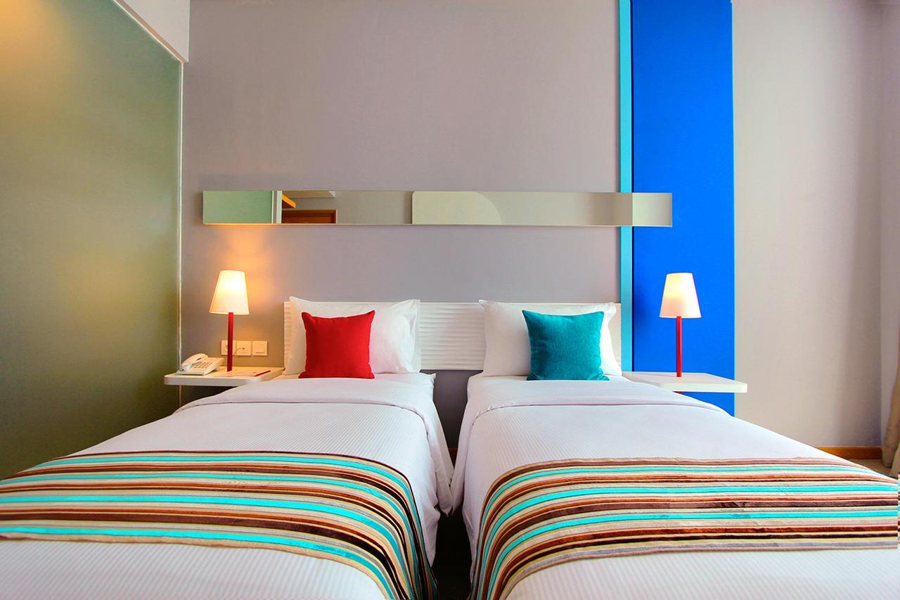 ฟ็อกซ์ ไลต์ โฮเต็ล เมโทร อินดะฮ์ - บันดุง Hotel ภายนอก รูปภาพ